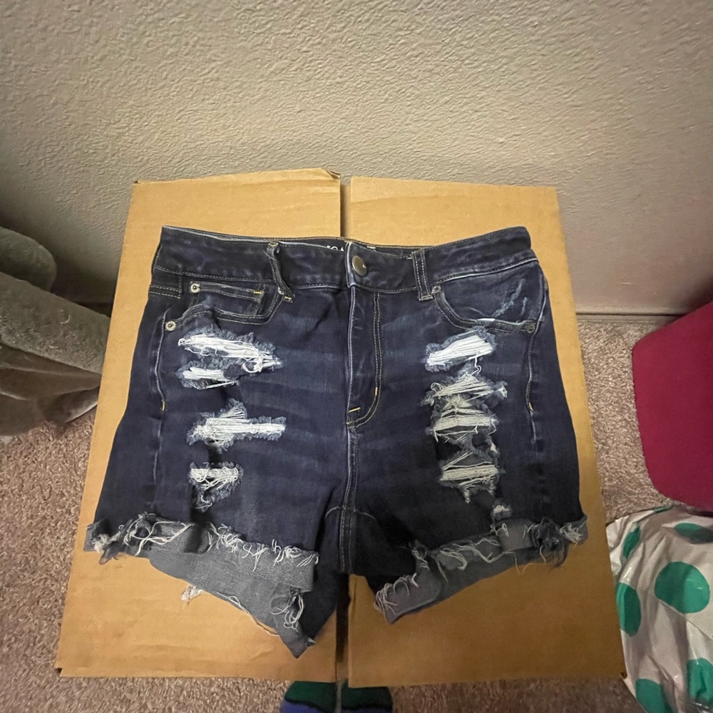 High rise American Eagle ripped shorts